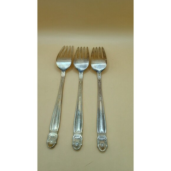 Vintage HOLMES & EDWARDS IS Danish Princess Inlaid Silver Plate - Dinner Fork - Picture 5 of 6